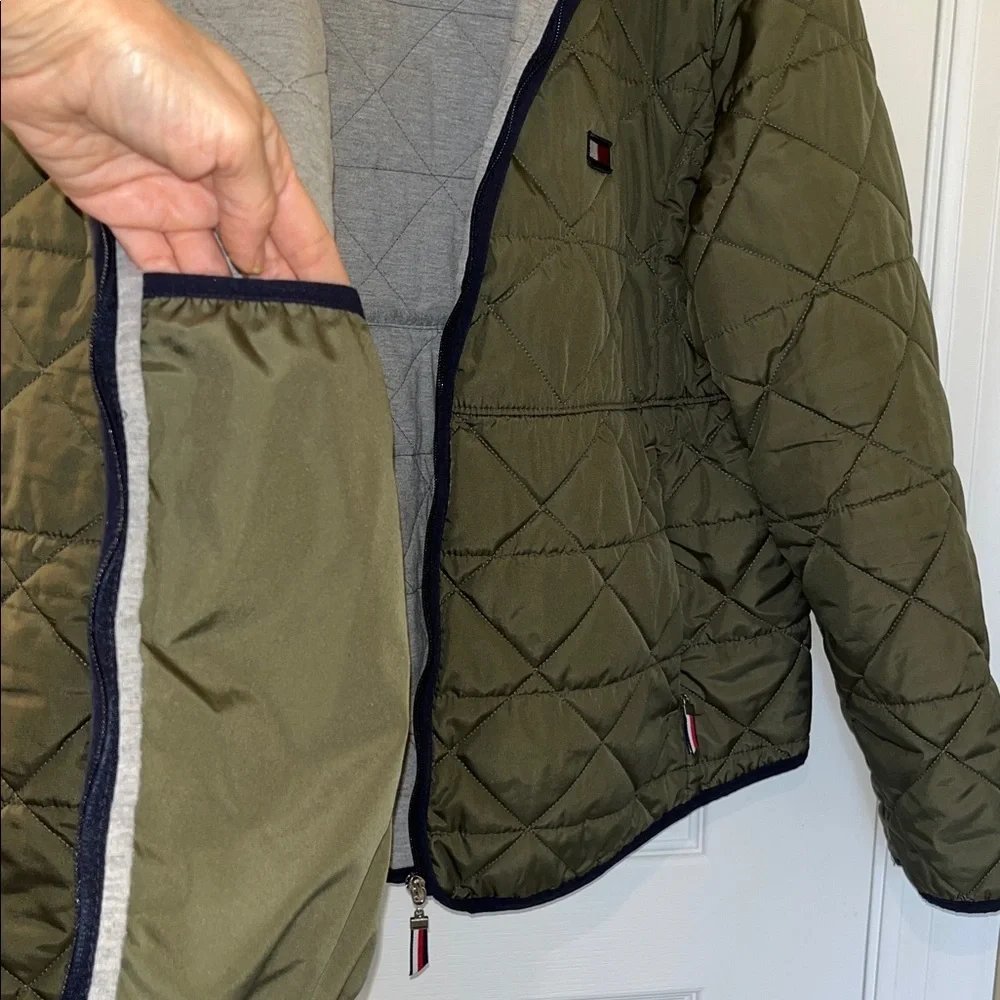 Tommy Hilfiger Women’s Quilted Jacket Size XL Olive Green